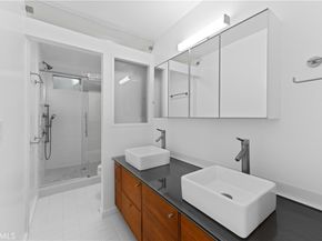 14960 Victory Boulevard 102, Van Nuys CA 91411