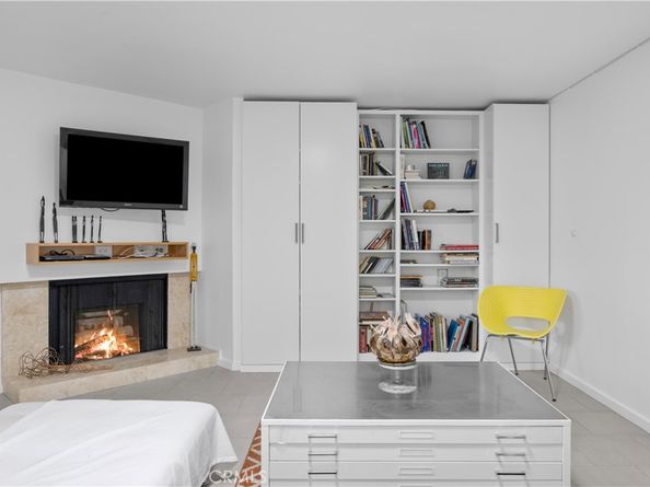 14960 Victory Boulevard 102, Van Nuys CA 91411