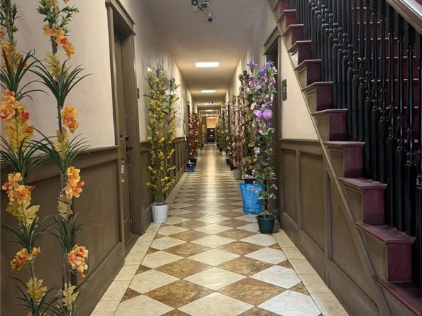 502 S Westlake Avenue, Los Angeles CA 90057