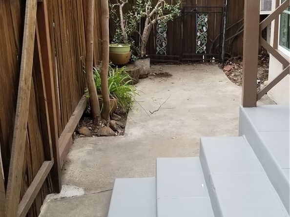 10945 Hesby, North Hollywood CA 91601