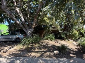 10945 Hesby, North Hollywood CA 91601