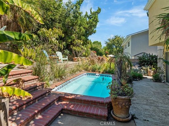 19259 Ludlow St., Porter Ranch CA 91326
