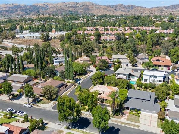 19259 Ludlow St., Porter Ranch CA 91326