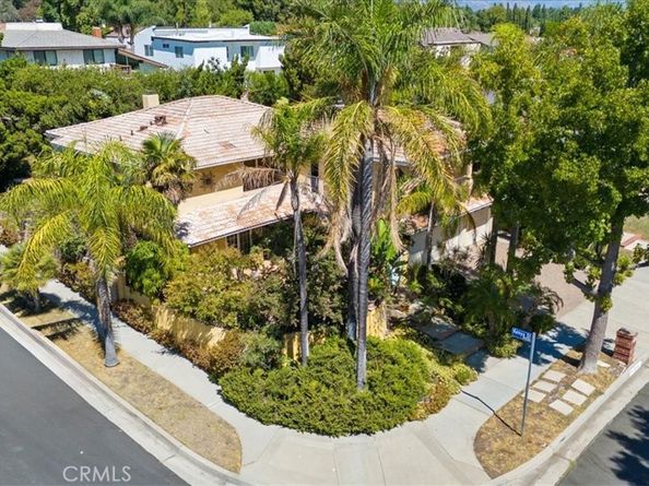 19259 Ludlow St., Porter Ranch CA 91326