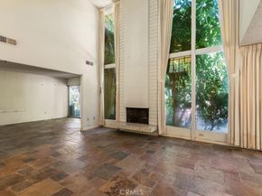19259 Ludlow St., Porter Ranch CA 91326