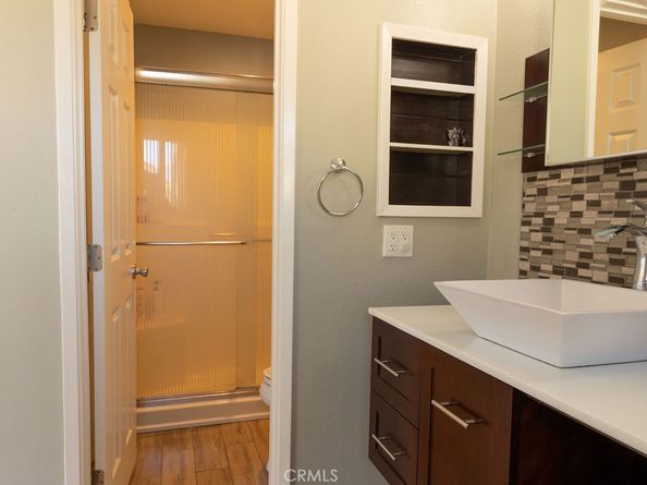 21241 Lassen Street 1, Chatsworth CA 91311