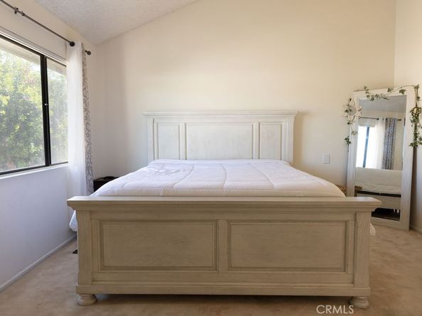 21241 Lassen Street 1, Chatsworth CA 91311