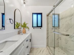 8400 Chimineas Avenue, Northridge CA 91325