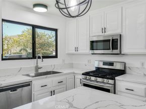 8400 Chimineas Avenue, Northridge CA 91325