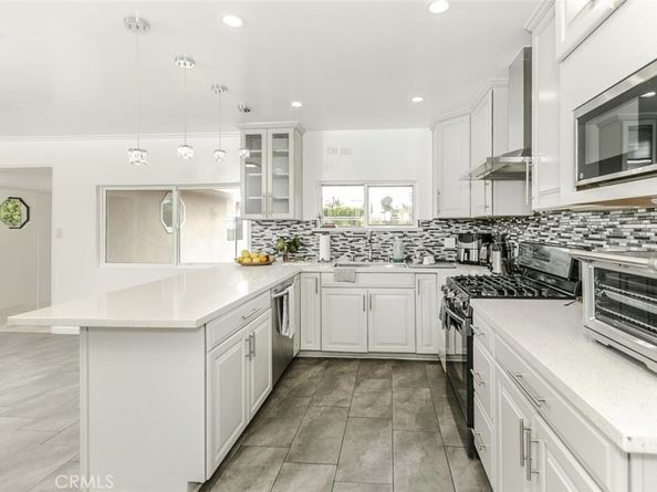 7737 Ethel Avenue, North Hollywood CA 91605