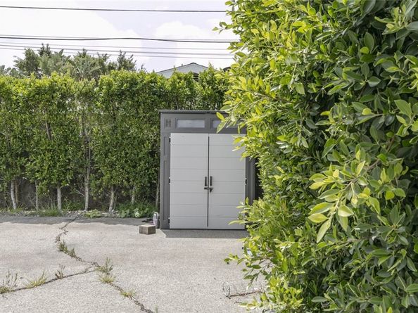 7737 Ethel Avenue, North Hollywood CA 91605