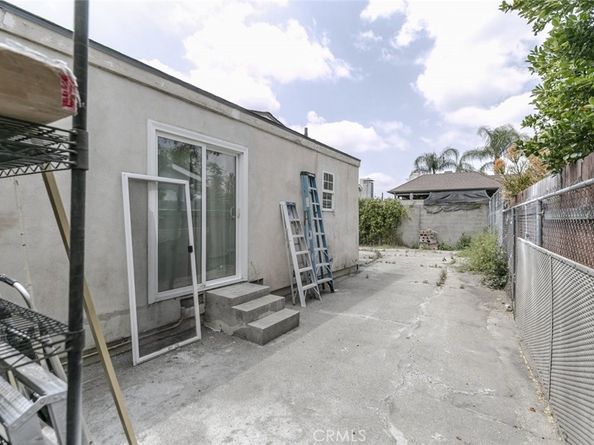 7737 Ethel Avenue, North Hollywood CA 91605