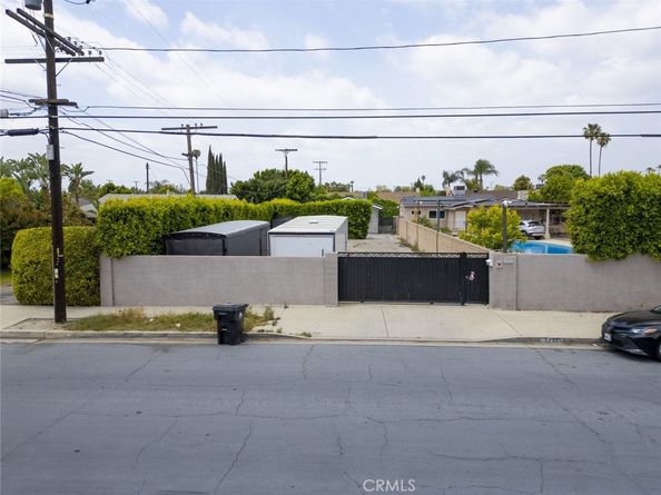 7737 Ethel Avenue, North Hollywood CA 91605