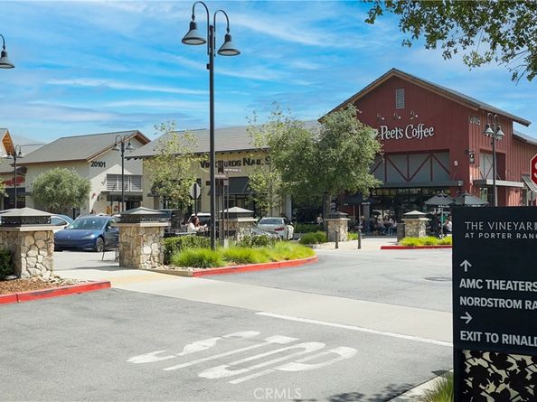 20568 Edgewood, Chatsworth CA 91311