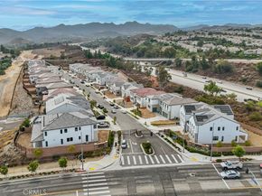 20568 Edgewood, Chatsworth CA 91311
