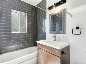 18308 Gresham, Northridge CA 91325