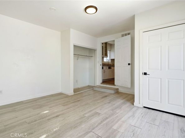 18308 Gresham, Northridge CA 91325