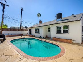 6818 Varna Avenue, Valley Glen CA 91405