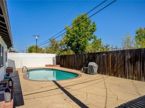6818 Varna Avenue, Valley Glen CA 91405