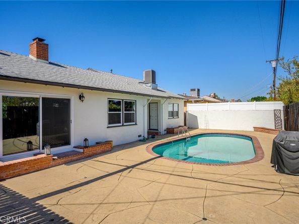 6818 Varna Avenue, Valley Glen CA 91405