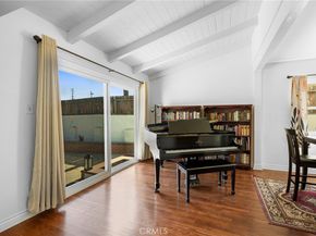 6818 Varna Avenue, Valley Glen CA 91405