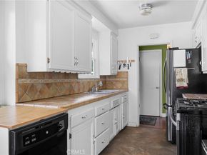 6818 Varna Avenue, Valley Glen CA 91405