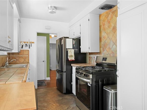 6818 Varna Avenue, Valley Glen CA 91405