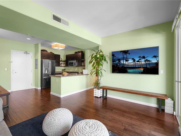 250 N First Street 436, Burbank CA 91502