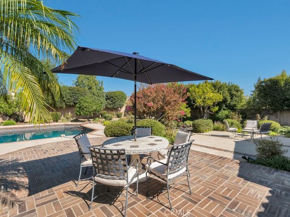22511 Ballinger Street, Chatsworth CA 91311