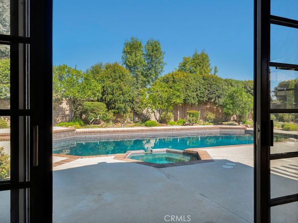 22511 Ballinger Street, Chatsworth CA 91311
