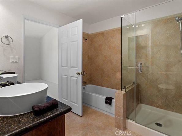7230 Kelvin Avenue 6, Winnetka CA 91306