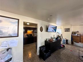 9121 Orchard, Los Angeles CA 90044