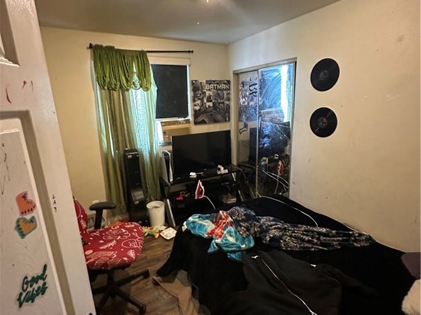 9121 Orchard, Los Angeles CA 90044