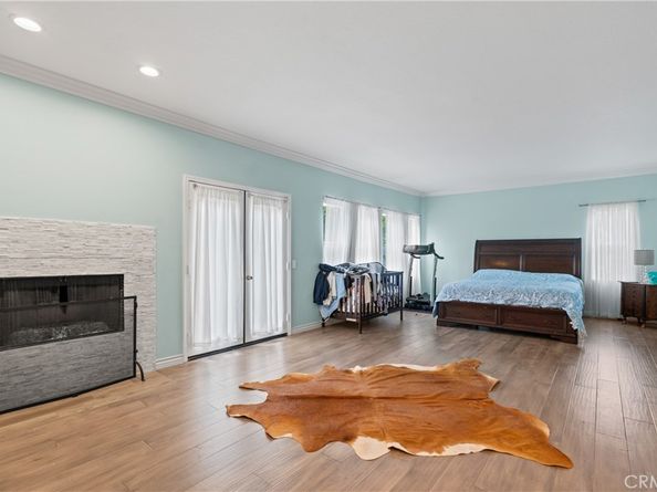 24310 Belford, West Hills CA 91307