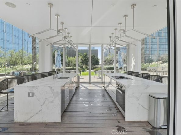 877 Francisco Street 3102, Los Angeles CA 90017