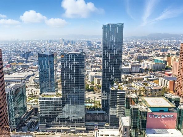 877 Francisco Street 3102, Los Angeles CA 90017
