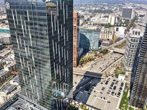 877 Francisco Street 3102, Los Angeles CA 90017