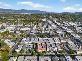 7236 Amigo 113, Reseda CA 91335