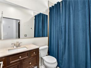 7236 Amigo 113, Reseda CA 91335