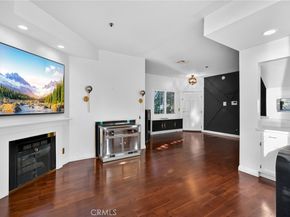 7236 Amigo 113, Reseda CA 91335
