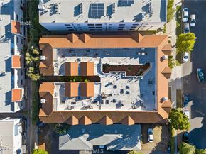 7236 Amigo 113, Reseda CA 91335