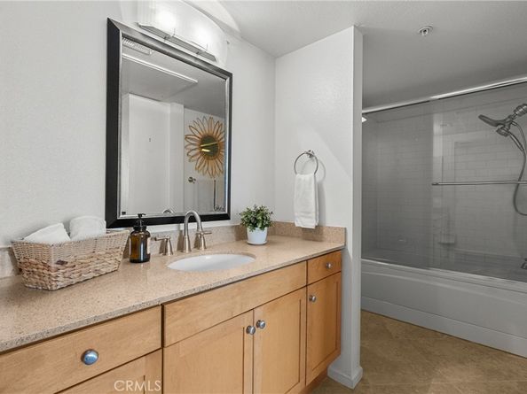 201 E Angeleno 426, Burbank CA 91502