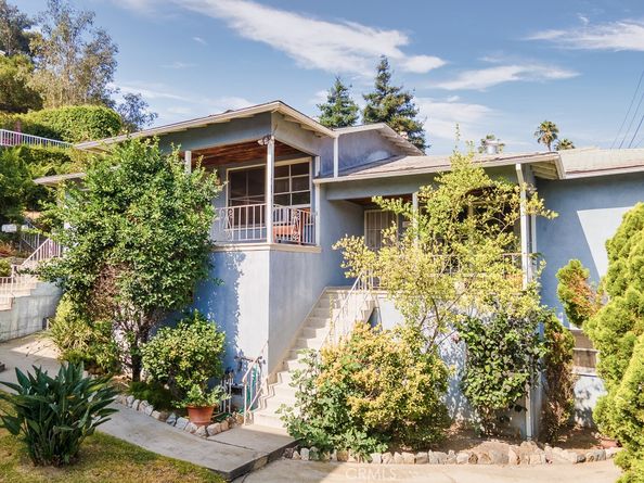 3735 Arbolada, Los Angeles CA 90027