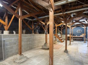 3735 Arbolada, Los Angeles CA 90027