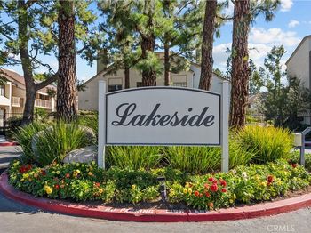 10521 Lakeside S