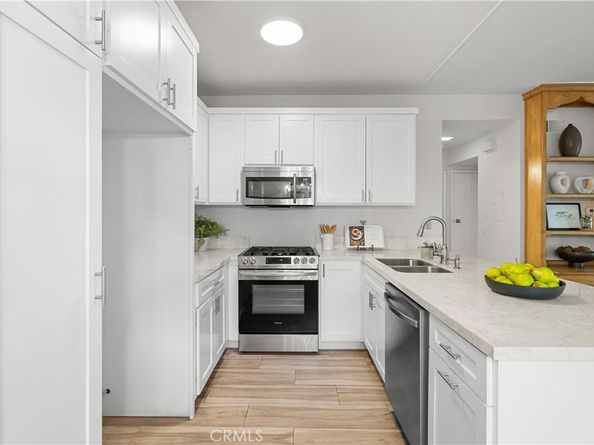 10521 Lakeside Drive S I, Garden Grove CA 92840