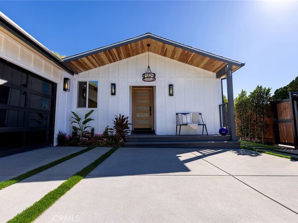 5802 Norwich Avenue, Sherman Oaks CA 91411