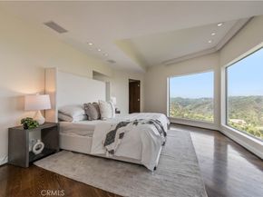 1680 Summitridge Drive, Beverly Hills CA 90210