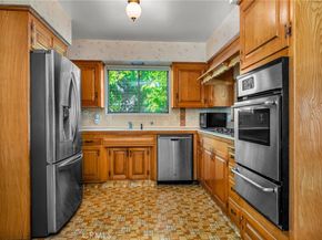 23717 Crosson Drive, Woodland Hills CA 91367