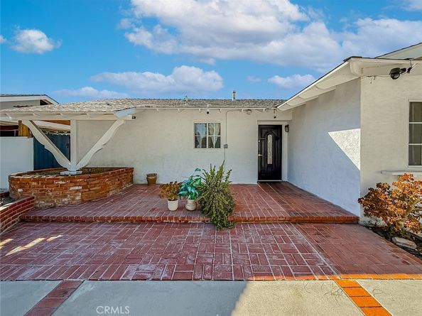 7729 Sedan, West Hills CA 91304